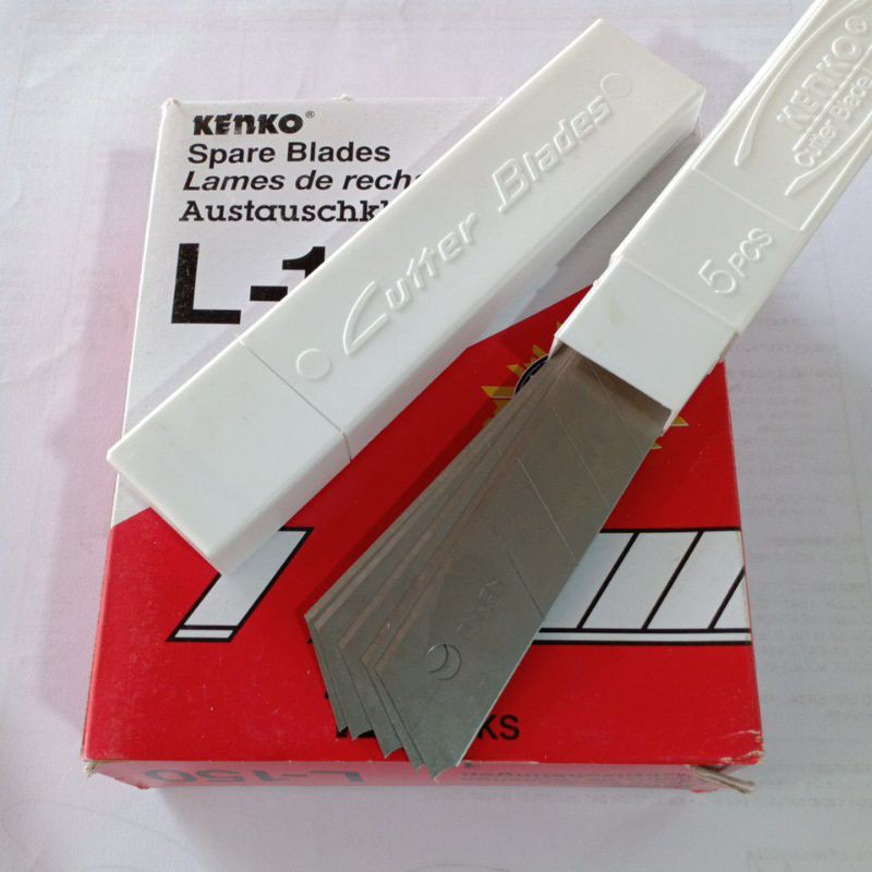 

isi pisau cutter besar kenko