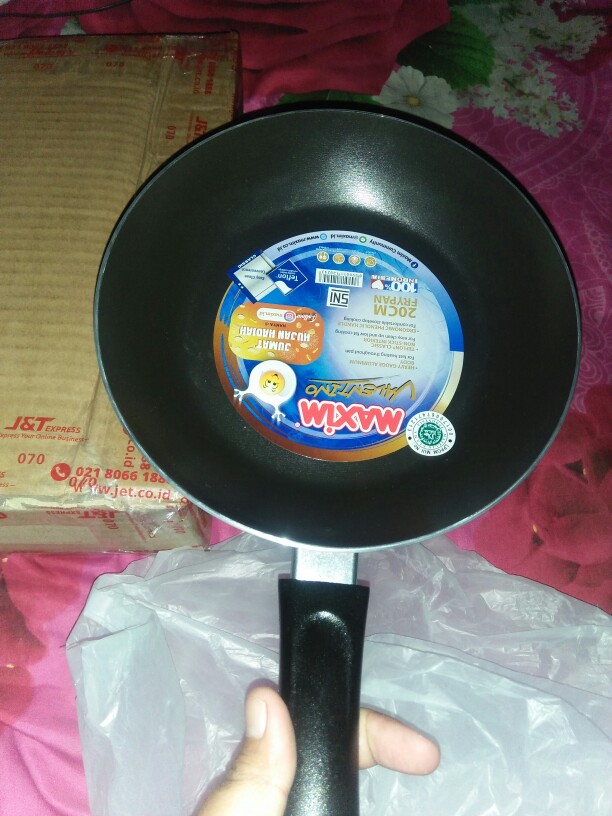 Maxim Valentino Fry Pan Non Stick 20cm Wajan Penggorengan Anti Lengket 20 Cm