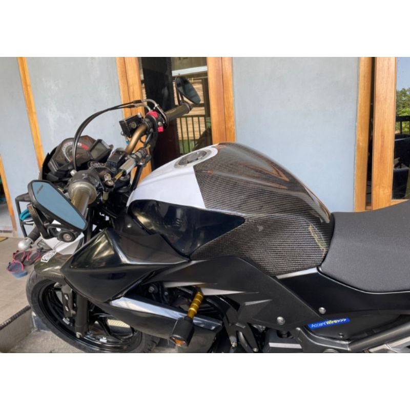 Cover tangki ninja 250 fi carbon Tutup tangki ninja 250 fi carbon kerval pelindung Tangki ninja 250 