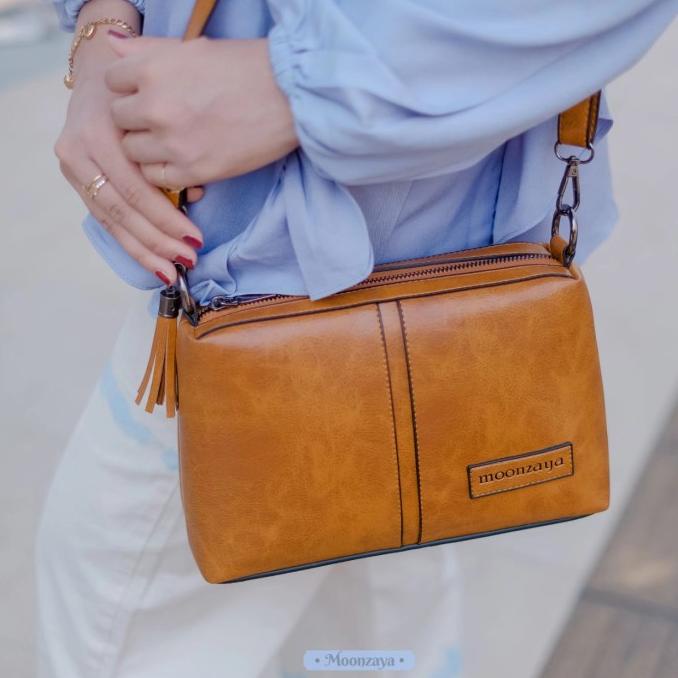 tas wiwit moonzaya tas selempang wanita kulit by moonzaya original - Camel