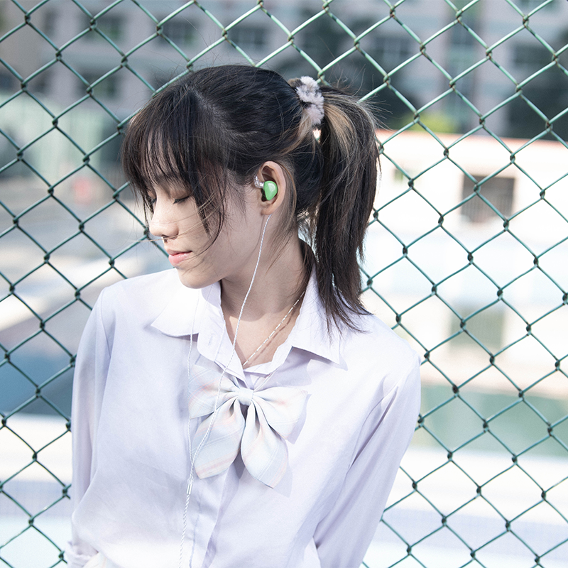 Tinhifi T1 Plus Earphone In Ear Dinamis Dengan Konektor 2 Pin Untuk Olahraga / Lari T4 / T2 / P2