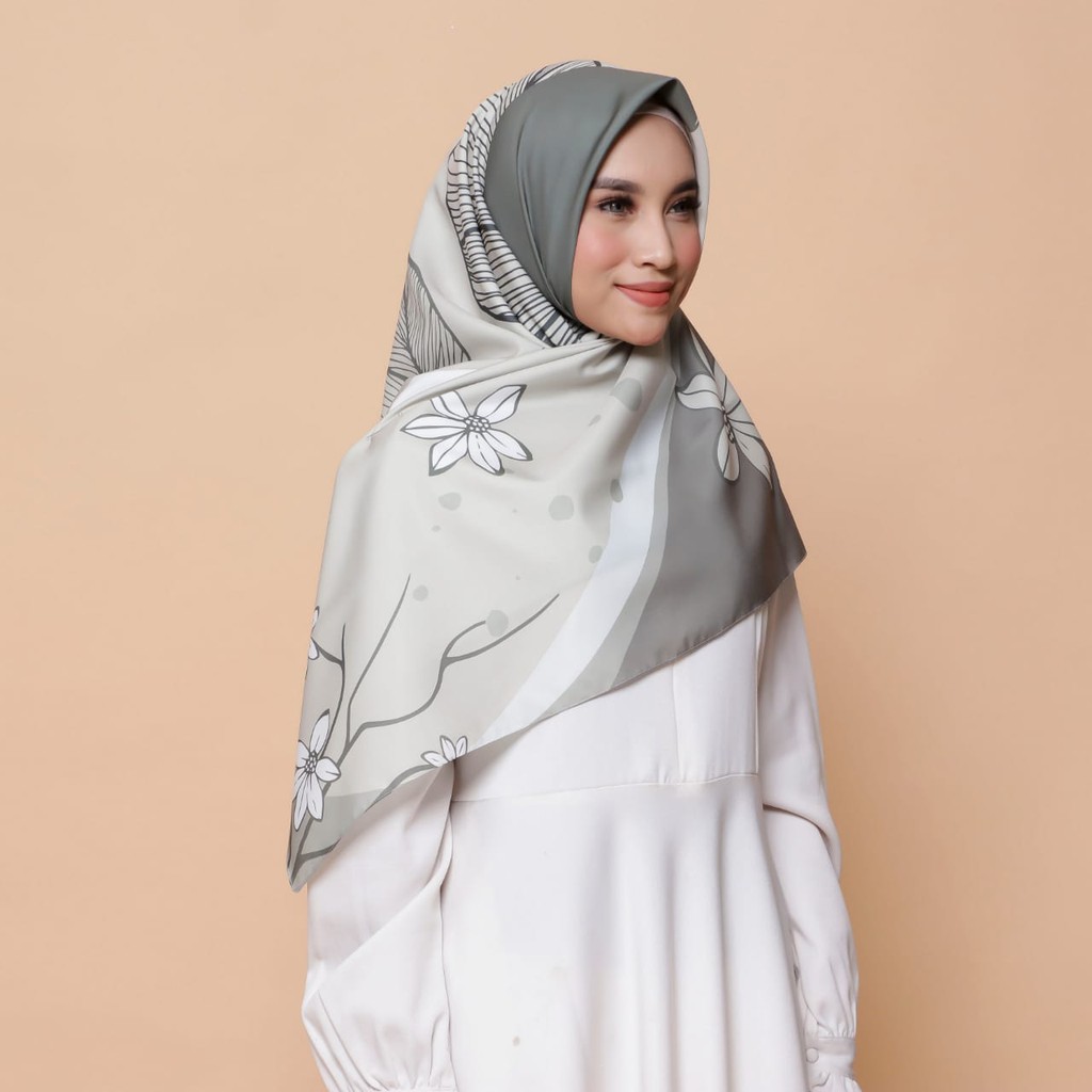 KERUDUNG SEGI EMPAT PRINTING MOTIF JILBAB SEGIEMPAT HIJAB SEGIEMPAT SCARF FEMINA