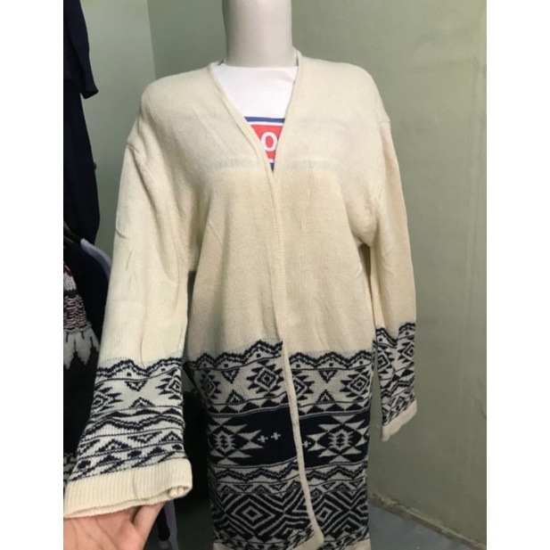 Long Cardigan Rajut Motif