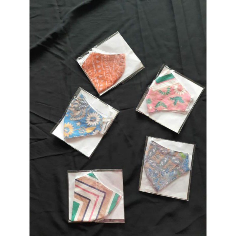 Masker_Batik_3LapisRandom