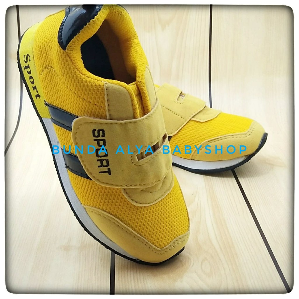 Sepatu Anak Laki Laki Usia 5 6 Tahunan KUNING Sporty - Sepatu Anak Cowok Balita Sporty Alas Anti Licin Size 31