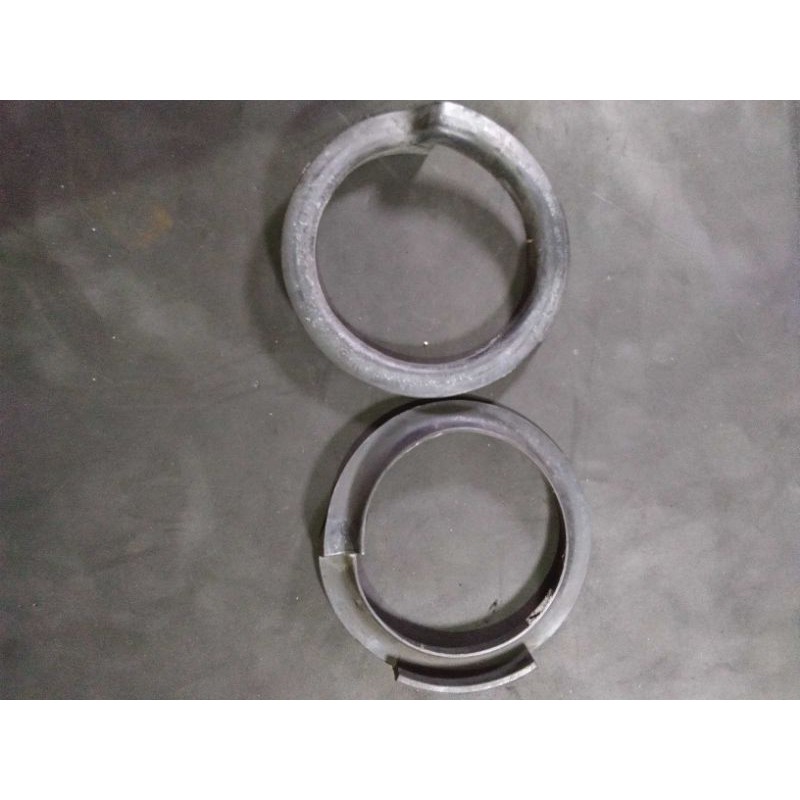 1091807 Karet Per / Springpad atas BMW E46, E60