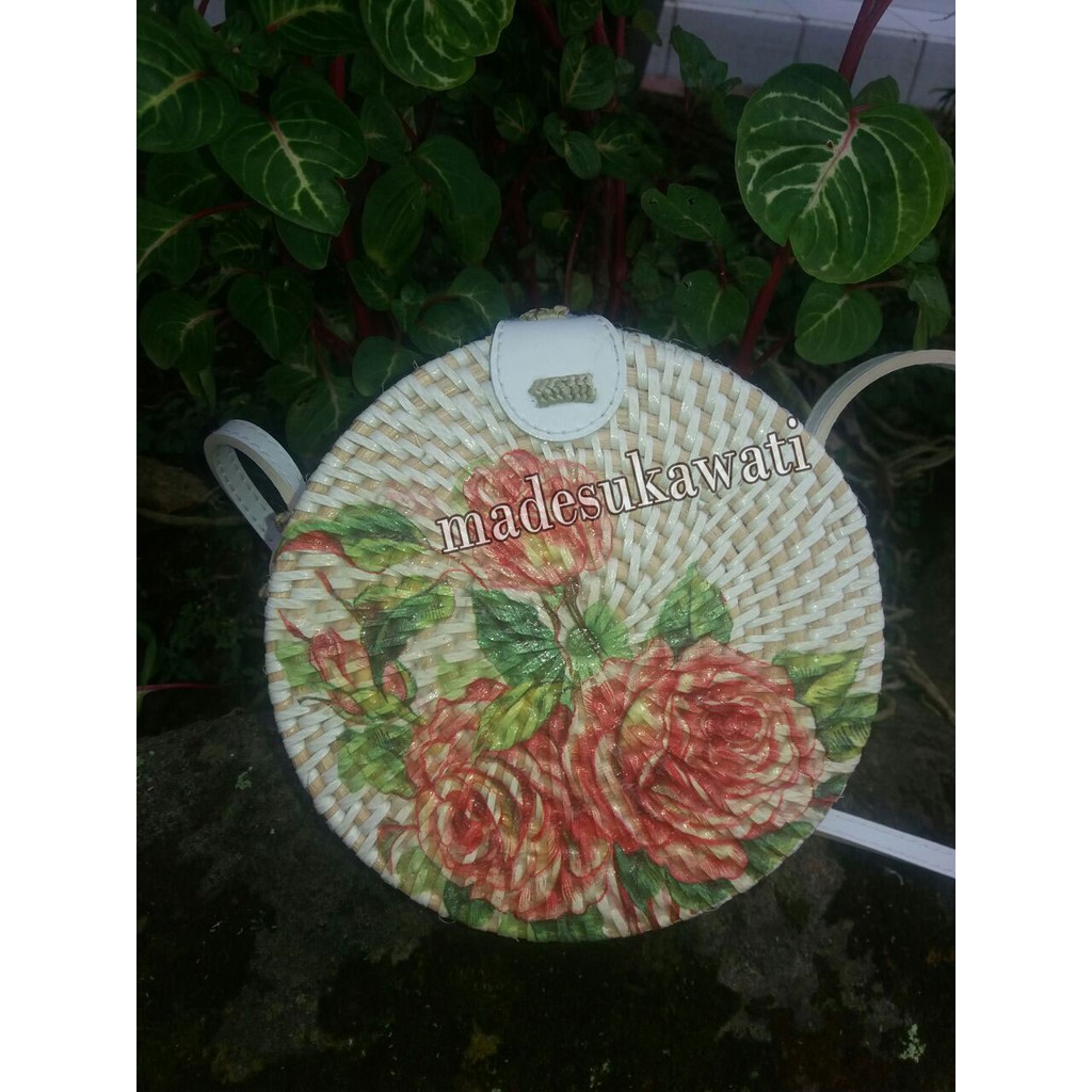 tas selempang rotan rattan lukis bali diameter 20cm