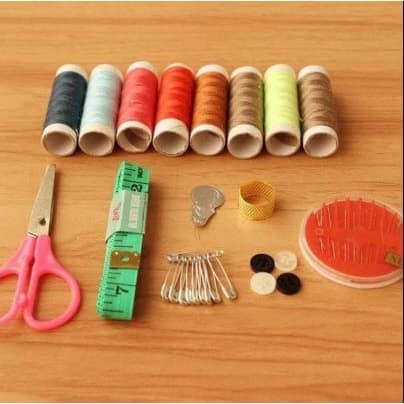 Sewing Kit Set Perlengkapan Alat Jahit 15 in 1 Versi Compact