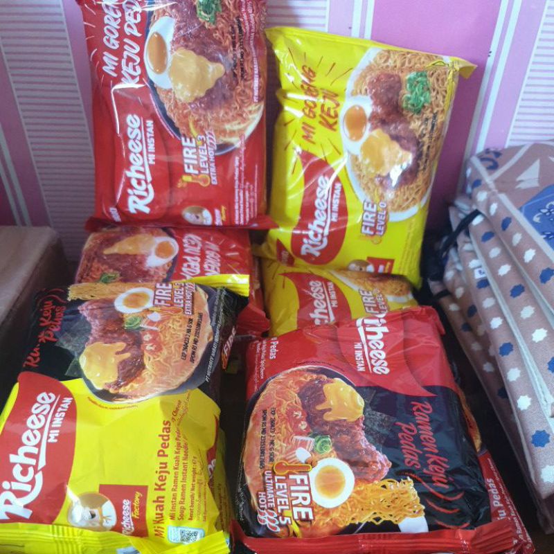 

MIE RICHEESE VIRAL