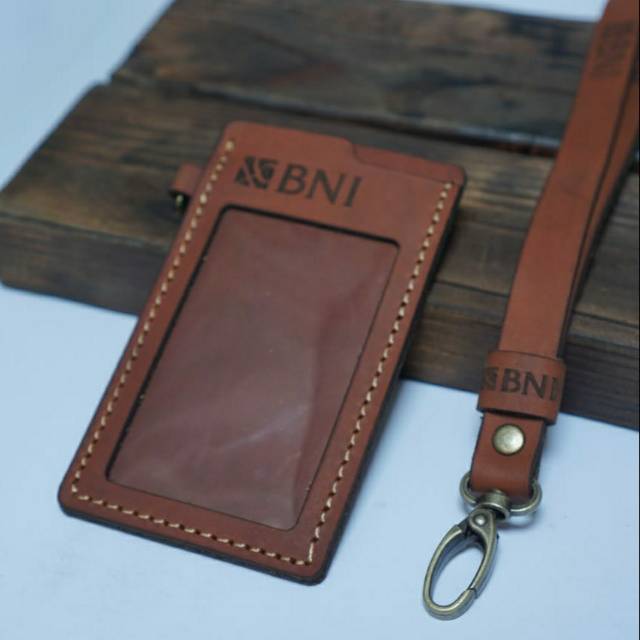 

ID CARD HOLDER NAMETAG TAN CH