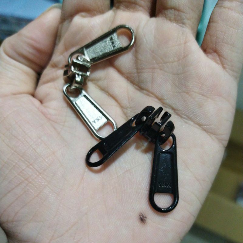 Kepala Resleting YKK Bolak Balik Double Koil Nomor 5 No.5 5 RC DWL Panjang Hitam Nikel