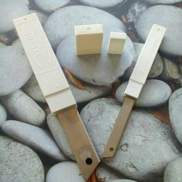 

Isi cutter refill kenko besar kecil