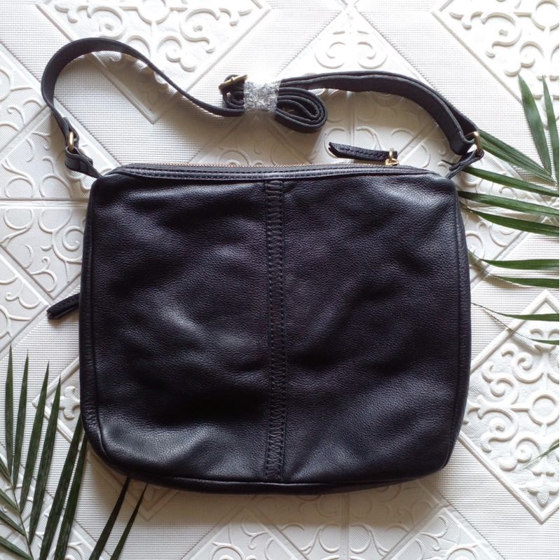 preloved tas Fossil sling