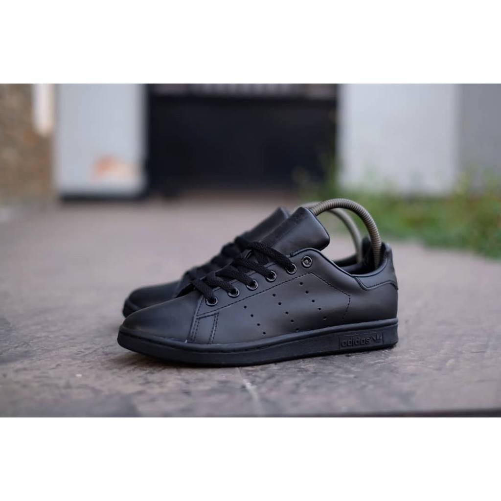 Sepatu Original Adidas Stan Smith Full Black