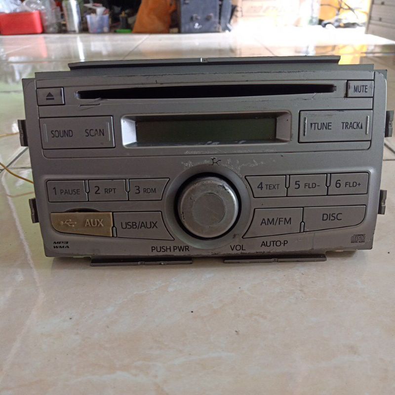 HEAD UNIT  Original Daihatsu TAPE MOBIL ORIGINAL BAWAAN Daihatsu DVD SESUAI DEKRIPSI