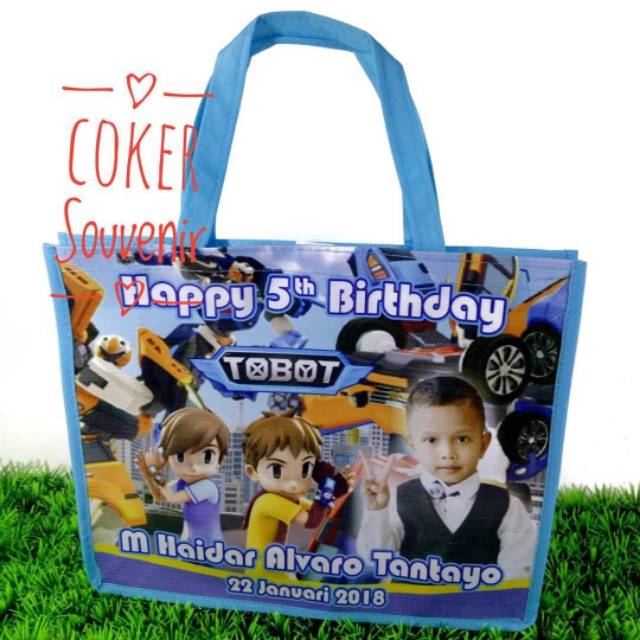 

Goodie bag pesta ulang tahun dan souvenir ultah anak
