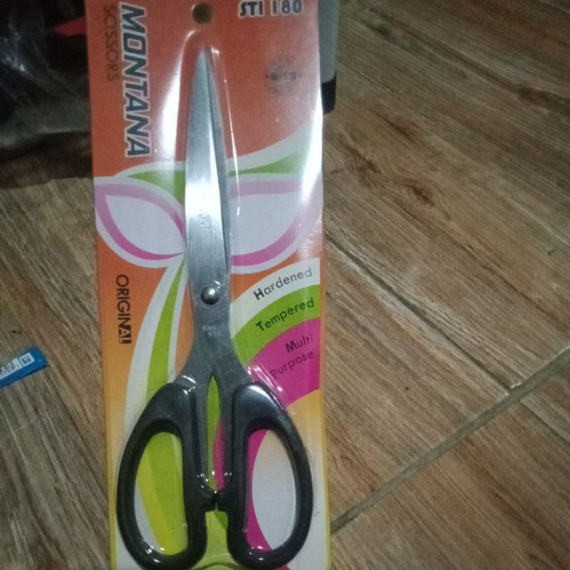 

gunting besar