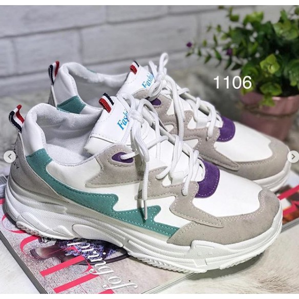 Sepatu sneakers A1106