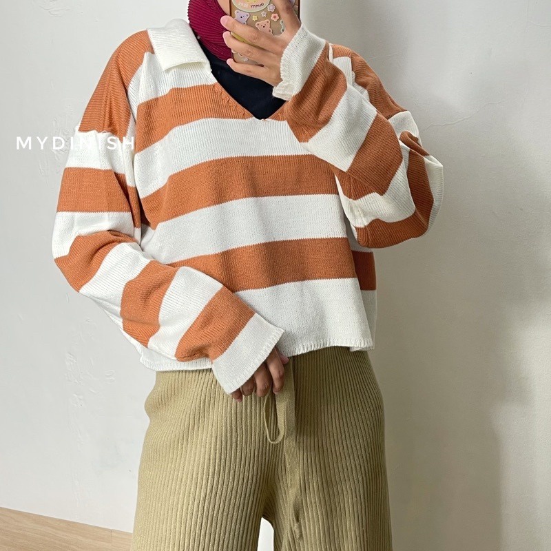 BLOUSE CROP RAJUT ALDA STRIP GARIS OVERSIZE SWEATER FUJI RAJUT MOTIF GARIS