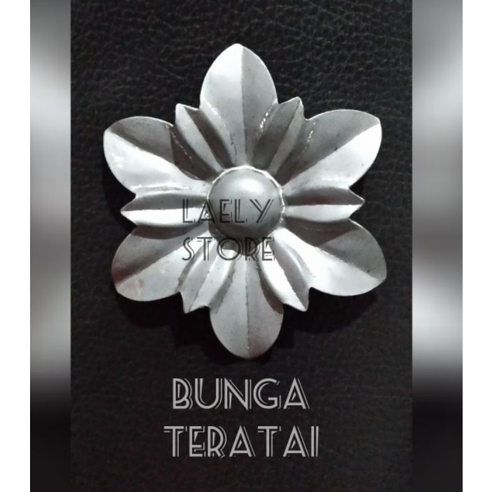 Aksesoris pagar besi ornamen motif bunga teratai