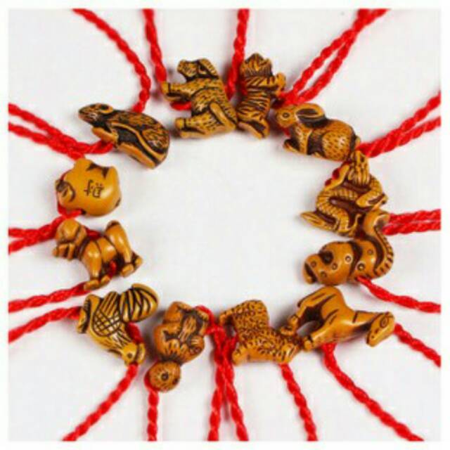 Gelang tali merah 12 shio