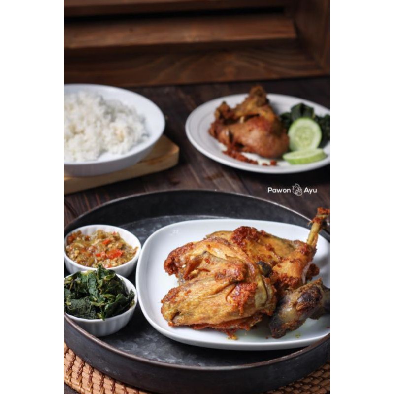 

Ayam Kampung Ungkep Pawon Ayu