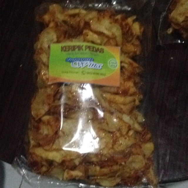 

Kripik singkong pedas Jajanan Wina