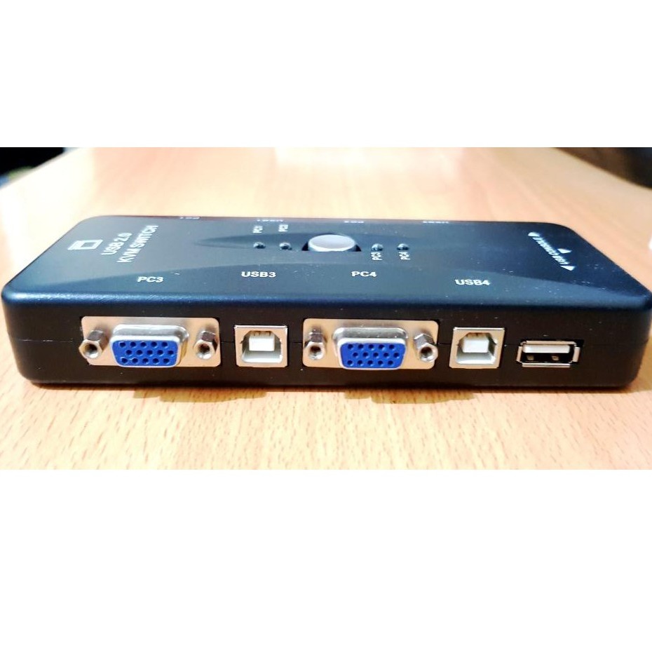 KVM SWITCH 4 PORT USB