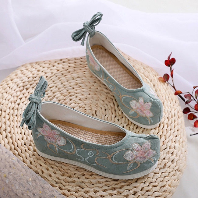 The Han-style clothing shoes women's vintage old Beijing cloth shoes new matching fairy ancient styl