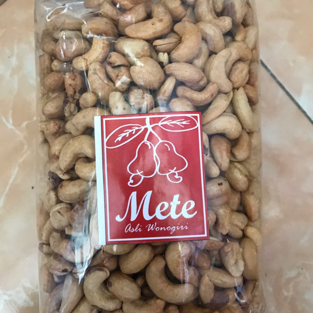 

Mete goreng utuh asli wonogiri 1kg