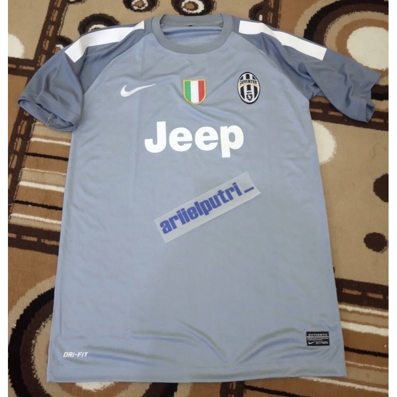 Jersey retro GK juventus 2013 abu