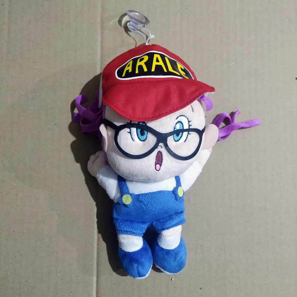 Boneka Arale Figure arale with chop untuk mobil