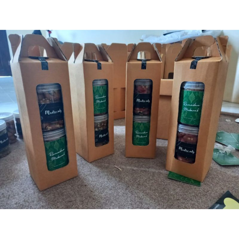 

Hampers raya cookie 2 jar