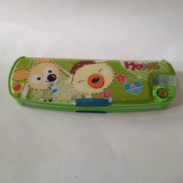 

Kotak pensil magnet gambar karakter