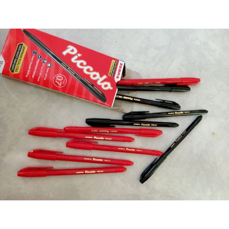 

bolpoin piccolo hitam, merah dan biru 0,7mm