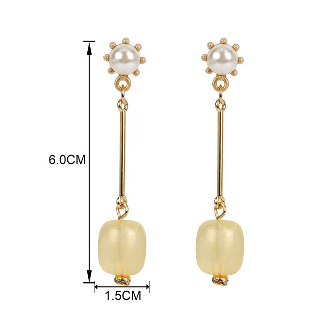 LRC Anting Tusuk Fashion Pearl Gold-plated Acrylic Earrings F58353