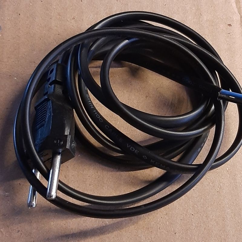 KABEL POWER KABEL AC HITAM