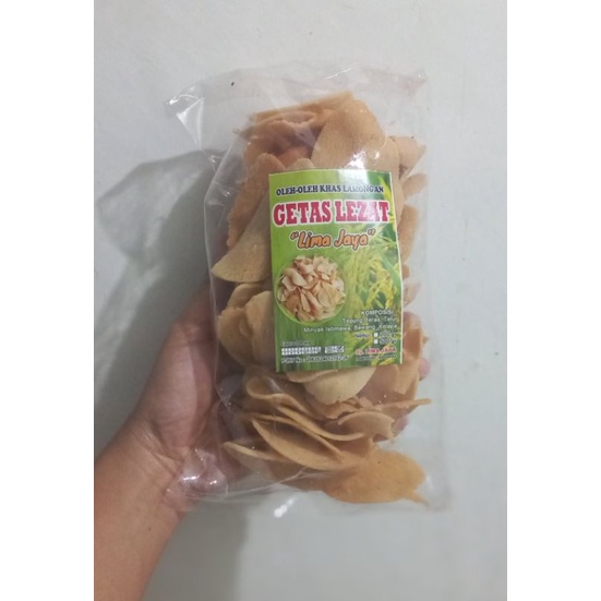 

kemplang / keripik getas camilan khas lamongan