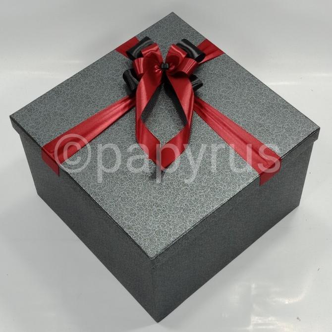 

[COD] PAPYRUS 30x30 tinggi 20cm Kotak Kado Gift Box Hadiah [COD]