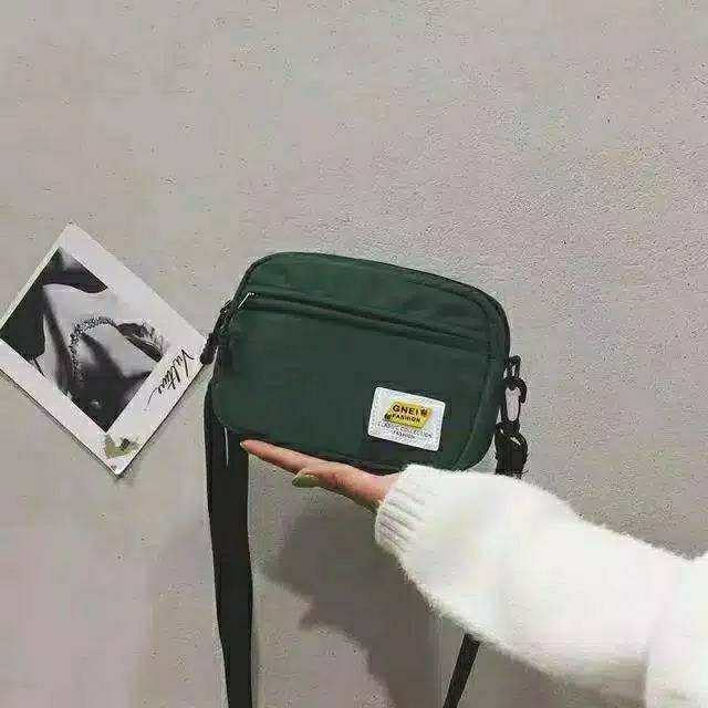 TAS KANVAS WANITA 2022 FASHION PERSEGI KECIL TAS WANITA TAS KANVAS WANITA 2022 FASHION PERSEGI KECIL TAS WANITA