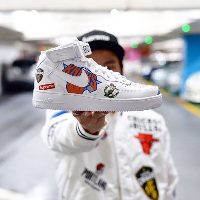 Jual SUPREME X NIKE AIR FORCE 1 MID NBA 