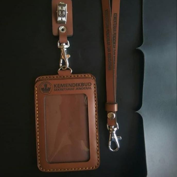 

[[COD]] ID CARD HOLDER / TEMPAT NAME TAG HEMAT Kode 564