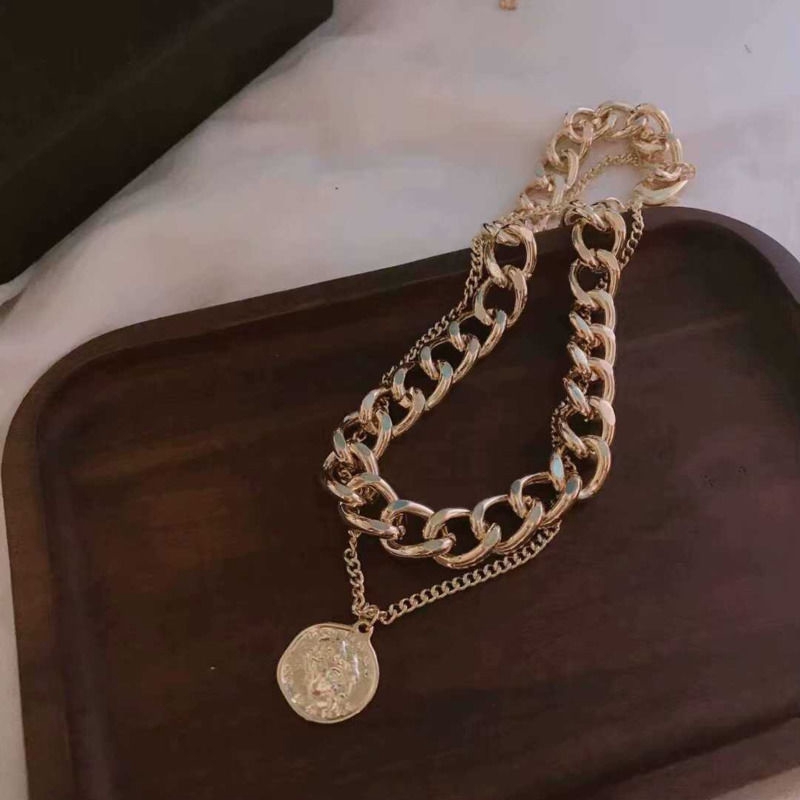 Kalung Rantai Pendek Dengan Liontin Potret Gaya Retro Hip Hop Korea Untuk Wanita