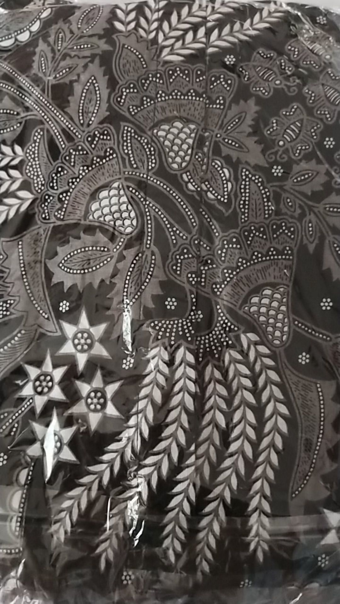 Kemeja Batik Pria Lengan Pendek Motif Hitam Putih Cream Manisarjuna Memanah
