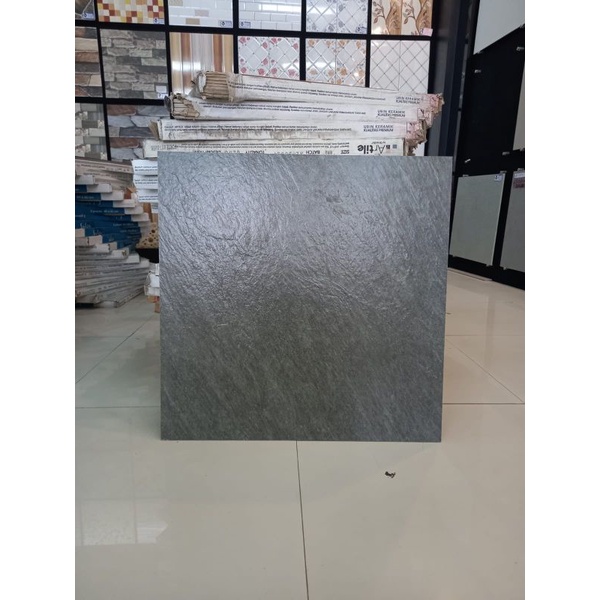 GRANITE LANTAI 60X60 AMANI D. GREY / KW2 / KASAR / ARNA