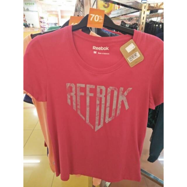 Reebok Women T Shirt 💯% Original