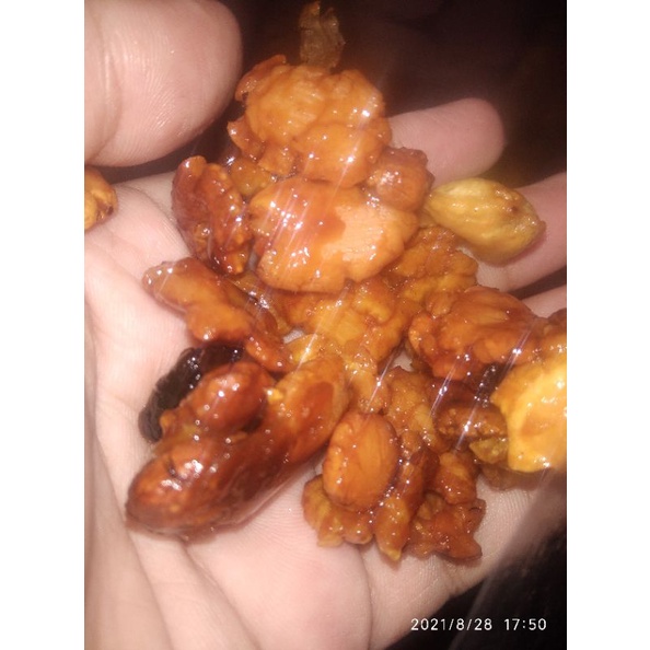 

Emping melinjo manis