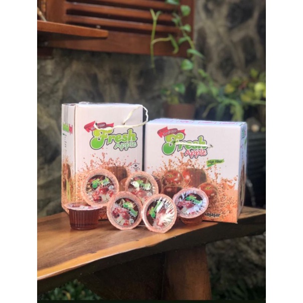 

Sari Apel Nongkojajar edisi lebaran murah meriah enak tanpa pemanis tidak bikin batuk.