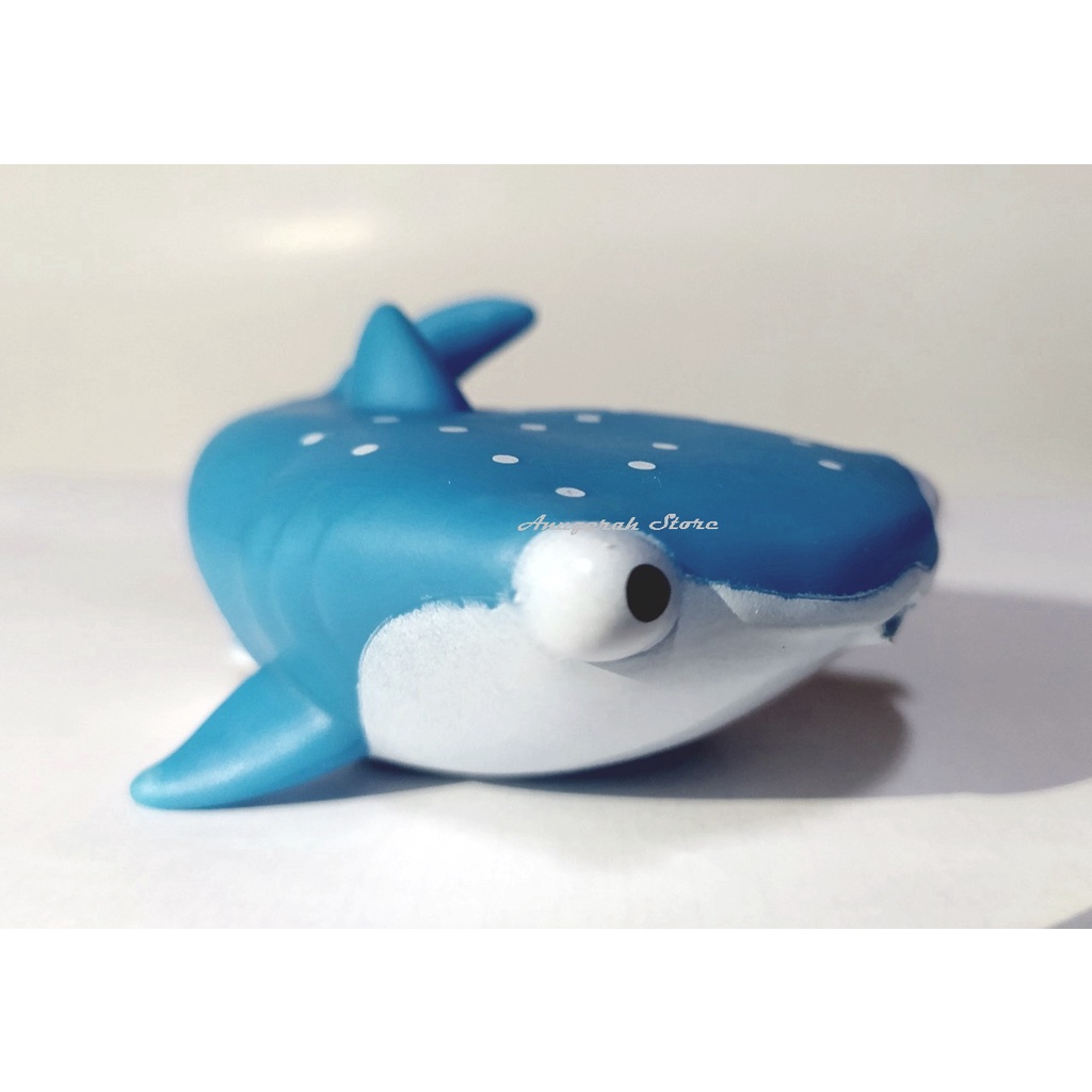 Mainan Mandi Anak Bayi Ikan Hiu Karet
