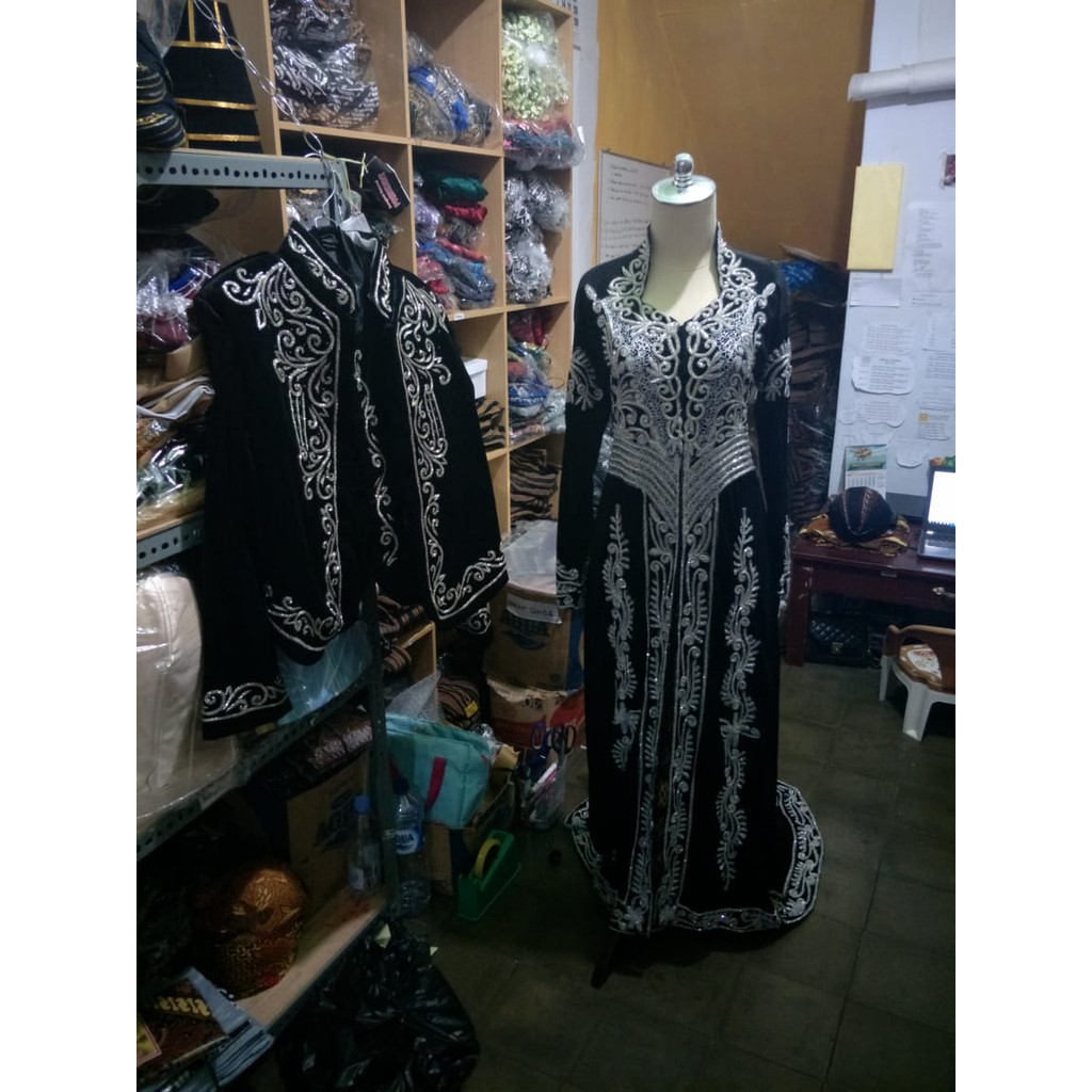 Kebaya Pengantin Set Beskap Bludru Payet Silver